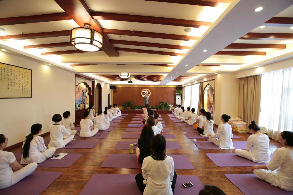 3、鄭州哪裡有比較靠譜的瑜伽課？ 